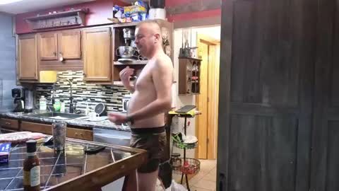 Snapshot of omfgy chatting on March 18, 6:44 pm Norm online show from March 18, 6:44 pm