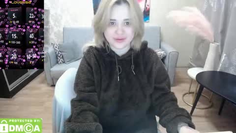 Snapshot of omg_itsperfect chatting on February 5, 11:31 pm Fina online show from February 5, 11:31 pm