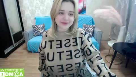 Snapshot of omg_itsperfect chatting on February 7, 6:33 pm Fina online show from February 7, 6:33 pm