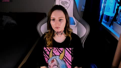 on_yxxx online show from December 10, 7:00 pm