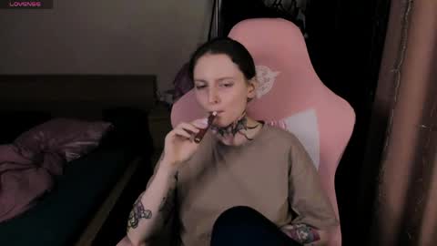 on_yxxx online show from April 29, 8:15 pm
