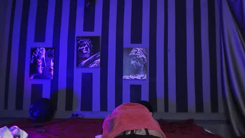 onaloon online show from November 14, 1:37 am