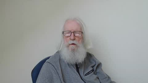 Somewhere over the rainbow online show from February 5, 2:43 pm