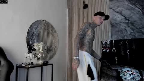     ... online show from October 29, 8:32 pm