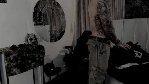     ... online show from April 24, 8:00 pm