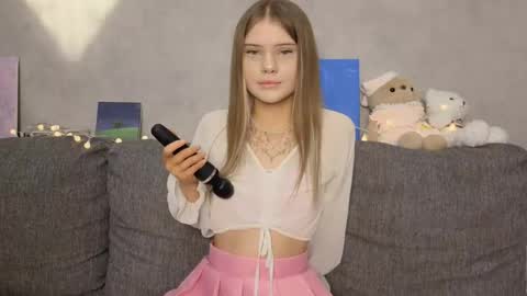 Eva online show from June 4, 1:39 pm