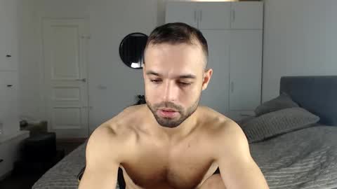 Snapshot of onebestlover chatting on October 25, 9:39 am onebestlover online show from October 25, 9:39 am