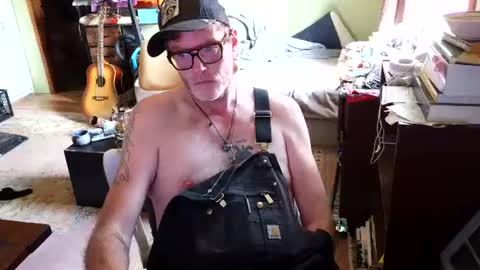onehandwashestheother online show from July 29, 6:39 pm