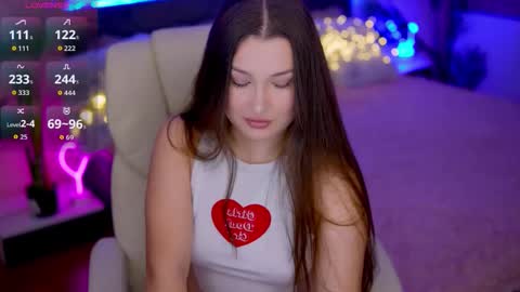 Snapshot of onelaya chatting on November 26, 8:32 pm L A Y A online show from November 26, 8:32 pm