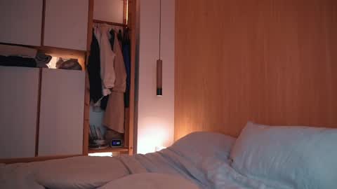 Snapshot of onelittlemermaid chatting on January 22, 9:43 pm Ariel online show from January 22, 9:43 pm