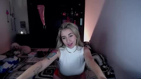 YIN MIGUEL online show from February 15, 8:02 am