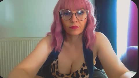 Nicol online show from April 20, 10:51 am