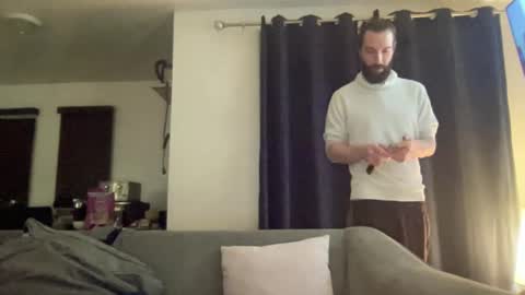 Snapshot of onemoreontherocks chatting on October 3, 6:54 am Onemoreontherocks online show from October 3, 6:54 am