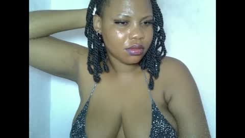 Snapshot of oneofdbestchubbygaloncb chatting on June 24, 5:56 pm oneofdbestchubbygaloncb online show from June 24, 5:56 pm