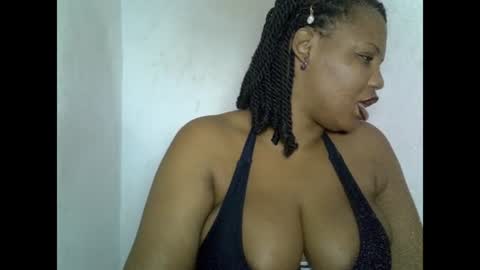 Snapshot of oneofdbestchubbygaloncb chatting on July 1, 3:12 pm oneofdbestchubbygaloncb online show from July 1, 3:12 pm