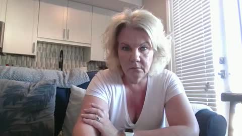 couple mature milf bigboobs curvy mommydaddy online show from February 6, 11:26 pm