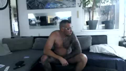 Snapshot of onepussycock chatting on June 18, 4:24 am .....mICha..... online show from June 18, 4:24 am