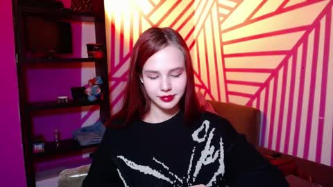 onessandra online show from November 5, 5:18 am