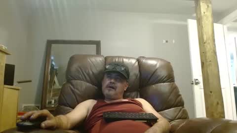 Snapshot of onewayallday chatting on March 4, 6:18 pm onewaykenny online show from March 4, 6:18 pm