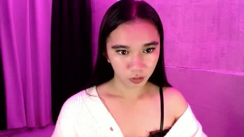 Snapshot of onicka_iha chatting on November 2, 8:22 pm Alexa online show from November 2, 8:22 pm