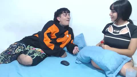 onixandghosty online show from January 15, 7:06 pm