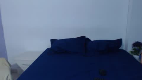 onixandghosty online show from February 26, 7:24 pm