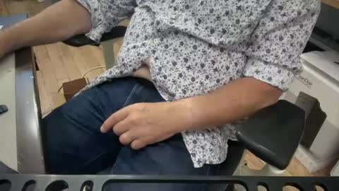 Snapshot of onlocationnyc chatting on September 20, 2:18 pm onlocationnyc online show from September 20, 2:18 pm