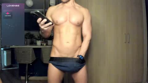 Alex S online show from December 3, 9:07 am