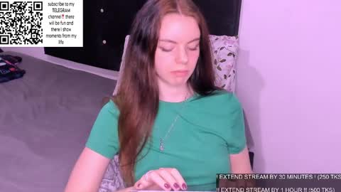 only_sarah1 online show from January 22, 1:42 am