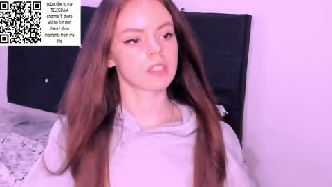 only_sarah1 online show from February 7, 10:41 pm