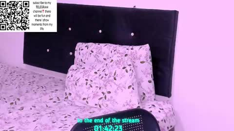 only_sarah1 online show from February 12, 11:20 pm