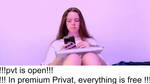 only_sarah1 online show from October 23, 11:35 pm