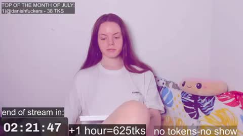 Snapshot of only_sarah1 chatting on July 3, 12:28 am only_sarah1 online show from July 3, 12:28 am