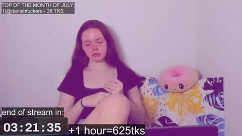 Snapshot of only_sarah1 chatting on July 8, 10:25 pm only_sarah1 online show from July 8, 10:25 pm