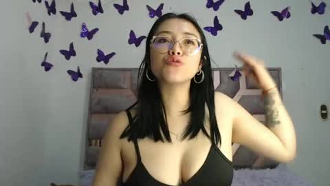 Snapshot of onlyanny_ chatting on June 18, 4:13 am Anny online show from June 18, 4:13 am