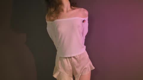  JETT  online show from May 6, 9:31 pm