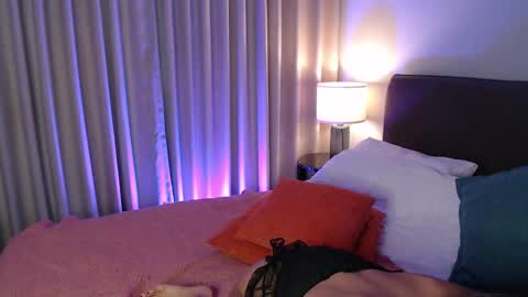 Lily Peach  -   online show from November 1, 12:34 am