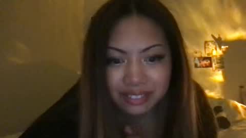 Snapshot of onlyxrome chatting on May 17, 8:01 am rome online show from May 17, 8:01 am