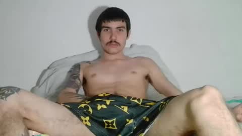 Snapshot of onzas_ chatting on February 19, 8:27 pm onzas_ online show from February 19, 8:27 pm