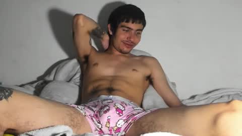 Snapshot of onzas_ chatting on March 8, 4:49 am onzas_ online show from March 8, 4:49 am