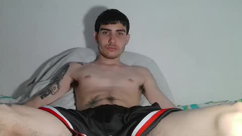 Snapshot of onzas_ chatting on March 22, 10:57 pm onzas_ online show from March 22, 10:57 pm