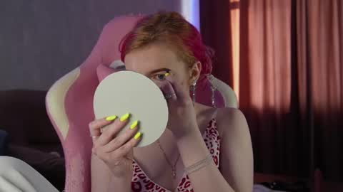 Hannah online show from February 27, 1:33 pm