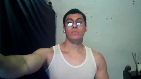 Snapshot of oomaurooo chatting on June 15, 7:32 am oomaurooo online show from June 15, 7:32 am
