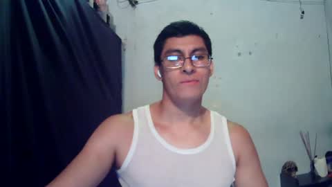 Snapshot of oomaurooo chatting on July 6, 7:49 am oomaurooo online show from July 6, 7:49 am