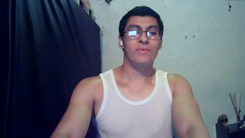 Snapshot of oomaurooo chatting on July 11, 8:06 am oomaurooo online show from July 11, 8:06 am