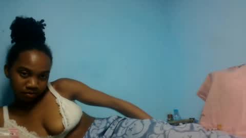Snapshot of oooorazanamalala chatting on July 16, 2:12 pm oooorazanamalala online show from July 16, 2:12 pm