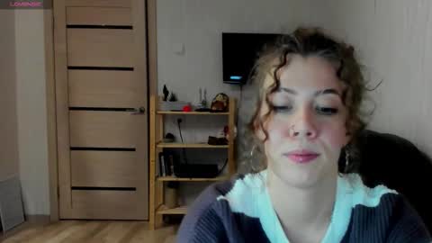 Snapshot of oops_britney chatting on January 10, 6:53 pm Britney online show from January 10, 6:53 pm