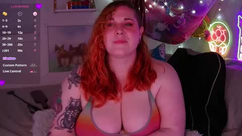 Snapshot of opalreigning chatting on May 5, 8:22 am Opal online show from May 5, 8:22 am
