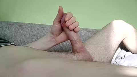 Snapshot of open_minded94 chatting on February 9, 1:25 pm open_minded94 online show from February 9, 1:25 pm