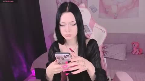 Snapshot of ophelia_amber chatting on June 13, 12:25 pm Ophelia online show from June 13, 12:25 pm